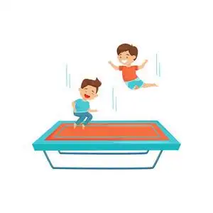 两个小男孩在蹦床上跳来跳去.孩子们在一起玩得很开心.积极的休闲.