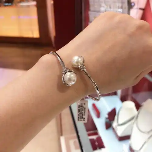 欧洲轻奢小众majorica简约时尚百搭开口珍珠手镯手镯