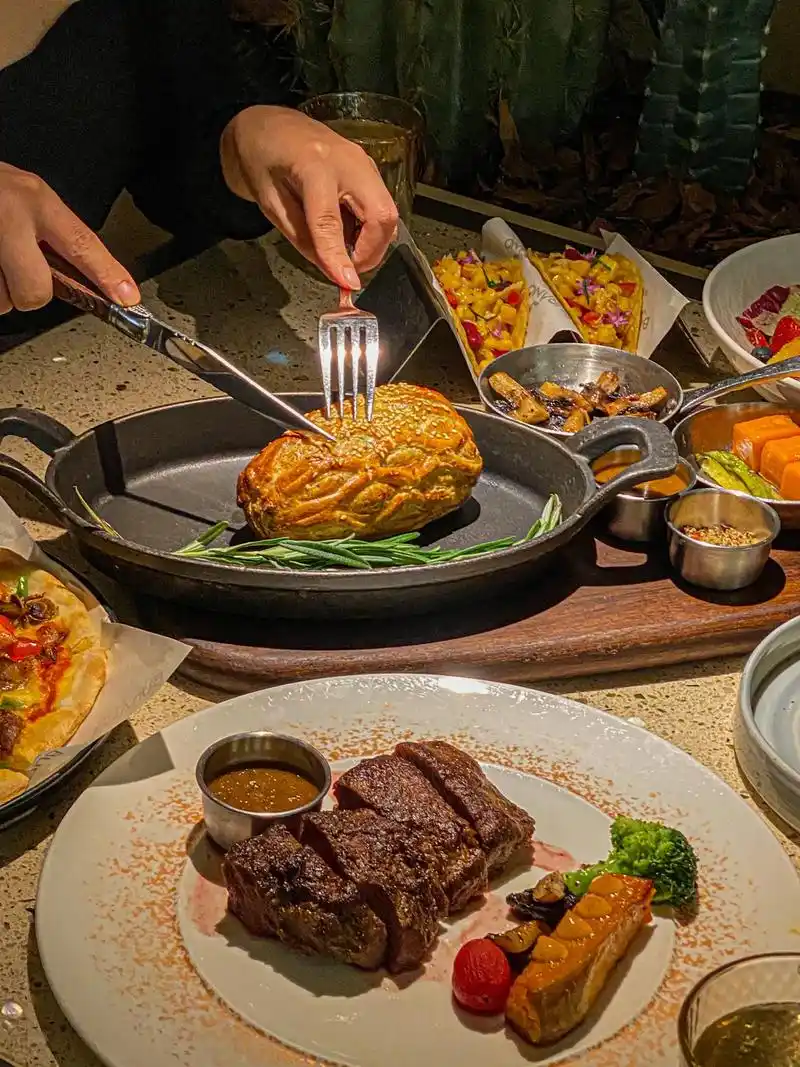 约会聚餐首选西餐厅6015惠灵顿牛排一口爆汁.