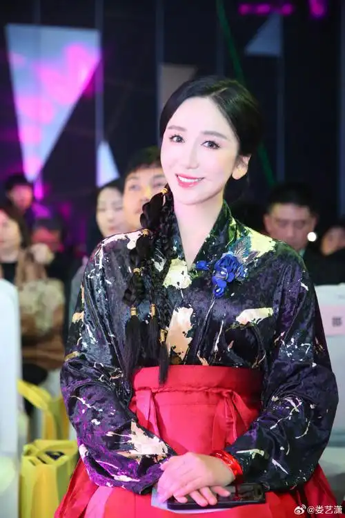 娄艺潇北影节游戏动漫电影单元主理人##娄艺潇马面裙