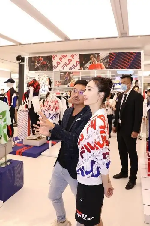 fila姐姐金陵出道王丽坤携手filawoman乘风破浪