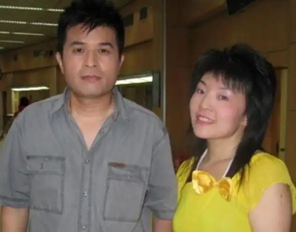 被央视封杀之后,风光不再的毕福剑现在靠啥生活?