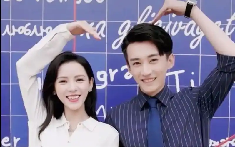 【刘学义×张予曦】【莫灵泽×许倾悠】小鱼儿终于遇到那个让她笑的人