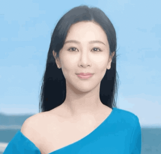 杨紫新广告疑似翻车脸部僵硬显老被网友吐槽好丑