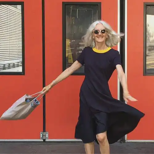 欧美老奶奶(不得不说外国老太太是真精致) - 赤虎壹号