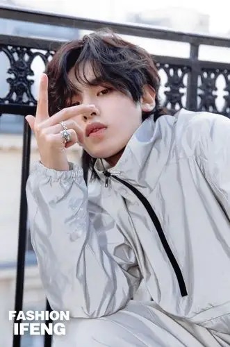 权威彩票网站有哪些,他13岁被星探挖掘 16岁坐拥1000万粉丝 果然比你