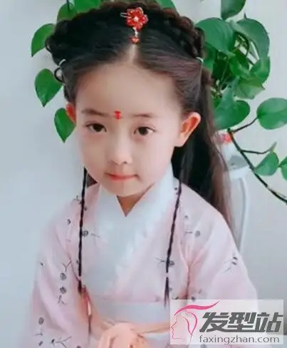 小女孩古装发型扎法摇身一变小小古典公主