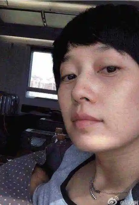 女明星素颜罗海琼认不出梅婷太真实刘亦菲蒋勤勤依然好美