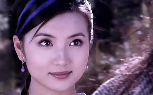 再看03版《天龙八部》:得亏是她演女主,不然真压不住这么多绝色