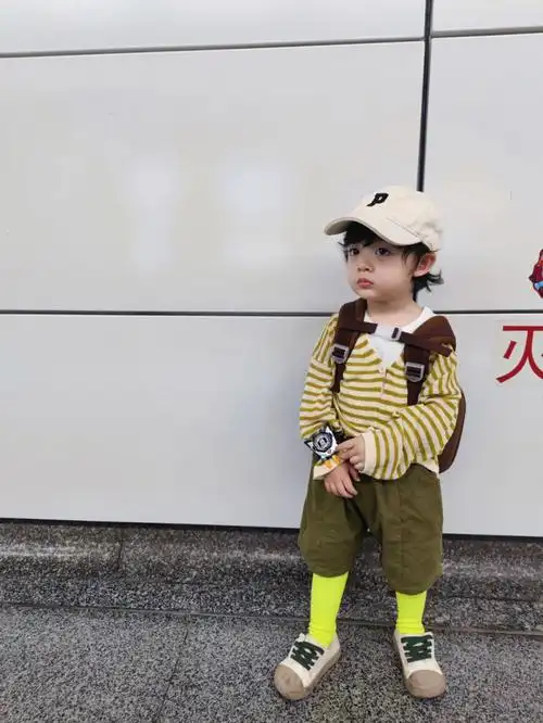 每次坐地铁都被围观