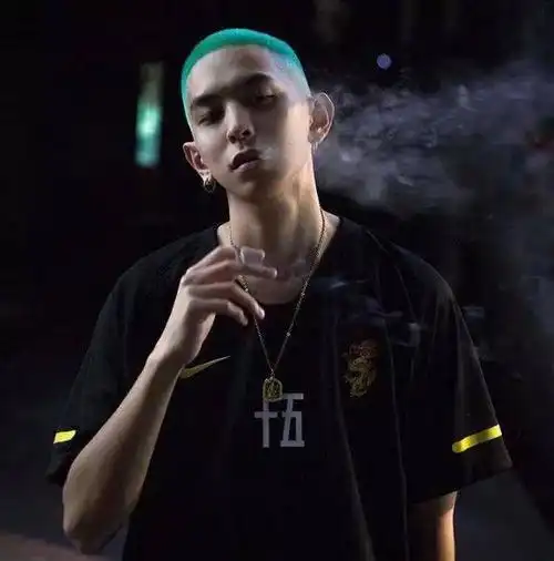 最受潮男们欢迎的清凉发型——我选"寸头"