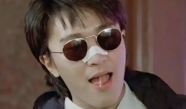 周星驰迎60岁生日林允连续第7年为老板庆生零点准时晒照送祝福