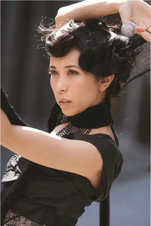 莫文蔚(karen mok)-多元才华的艺术之美|明星写真