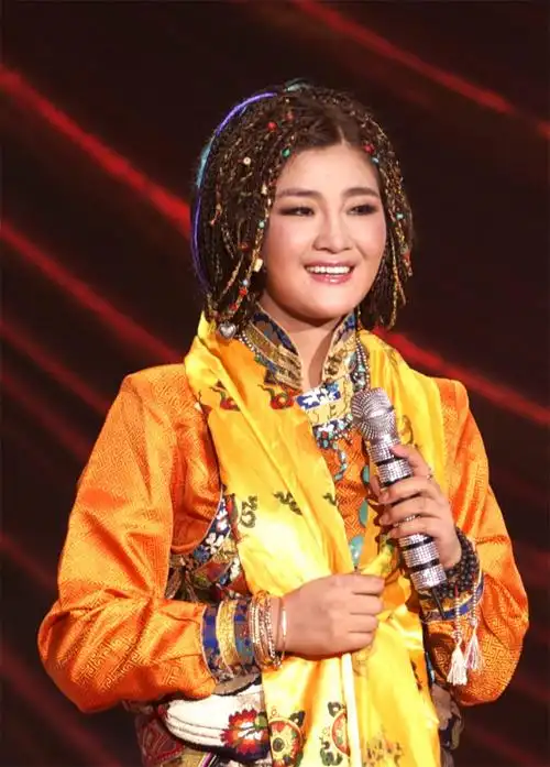 【天籁】降央卓玛～天下最美女中音深情演唱 《卓玛》- -启航2012央视