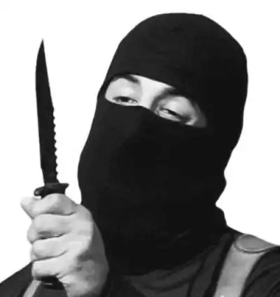 组织"伊斯兰国"刽子手后,英国媒体27日首次揭开这名蒙面杀手的面罩