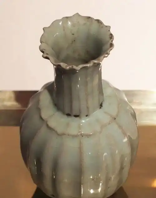 南宋修内司官窑