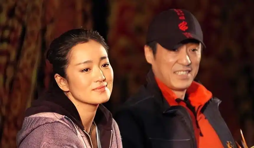 回顾巩俐与张艺谋相爱8年互相成就后嫁法国人生活幸福