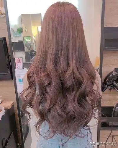 "网红大波浪"发型24款,越看越喜欢,美到你心动