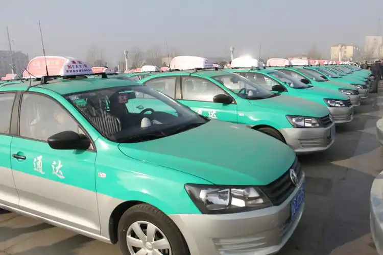 油气两用出租车