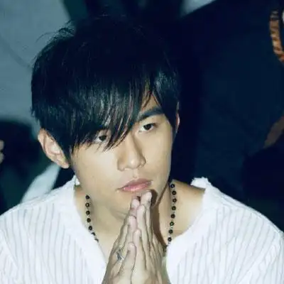 周杰伦高清头像 壁纸芒特头像小孩芒特头像高清好看的情侣头像卡通