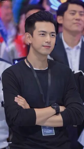 李现韩商言一周年# / #亲爱的热爱的一岁了