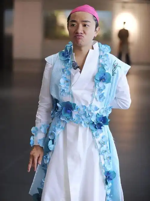 王祖蓝加盟浙江跨年 网友喊快唱《浮夸》