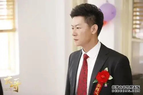 《大哥》媒体探班 李健被徐百卉倒追"痛并幸福"