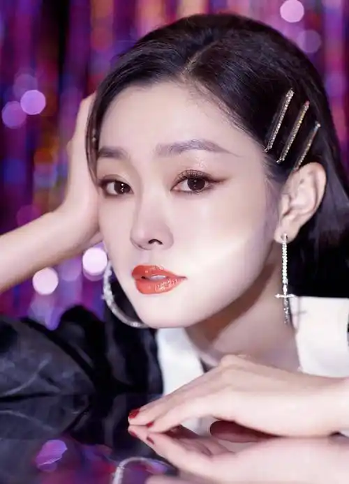 女星宋轶生日写真合集:小家碧玉,国色天香