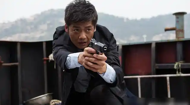 林熙越饰演邱天全员实力派演员挑大梁选角时电视剧《卧虎》没有将目光