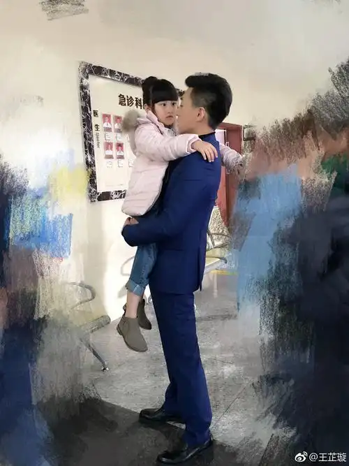 当靳东的女儿肯定很幸福!