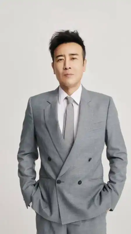 员工私自招人,看于和伟怎么处理-度小视