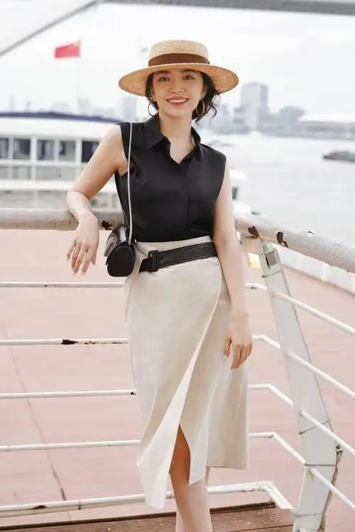 成熟女人的美在与优雅,三木教科书级别的穿搭,高级大方又有品位