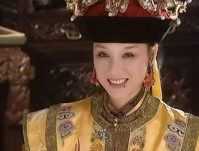 原创《康熙王朝》的容妃李建群走了,年仅63岁,世上再无如此才貌女子