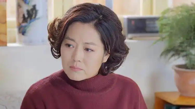 黄大妮:建邦生了私生子没人管,前妻暖心举动,建邦自扇耳光