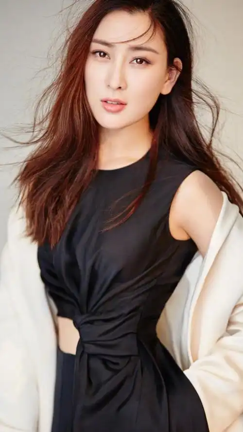 马苏精美壁纸:外号"马漂亮":美的接地气!