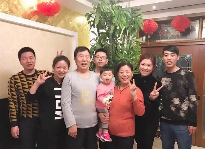 五世同堂全家福