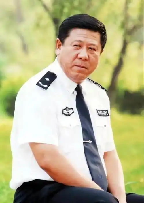 回顾老戏骨程煜家里家外都被妻子领导照顾白血病弟弟无怨无悔