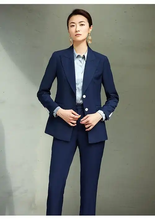 女职业西装定做款