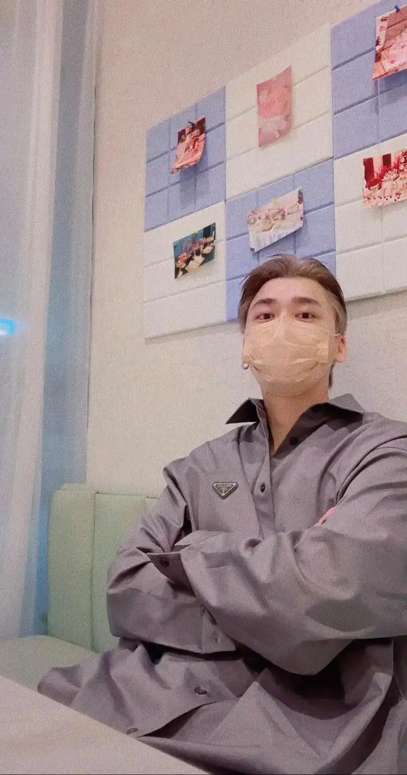 丈夫的容貌 妻子的荣耀#李易峰 #evanbee