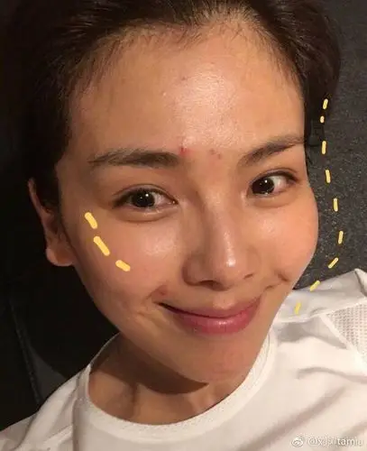 其实说到刘涛给大家的印象,大家可能第一印象是比较端庄,温婉,也有人