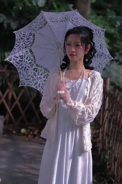 金粉世家白秀珠同款写真_写真_浴鹄湾_开衫_扇子_配饰_摄影_吊带裙