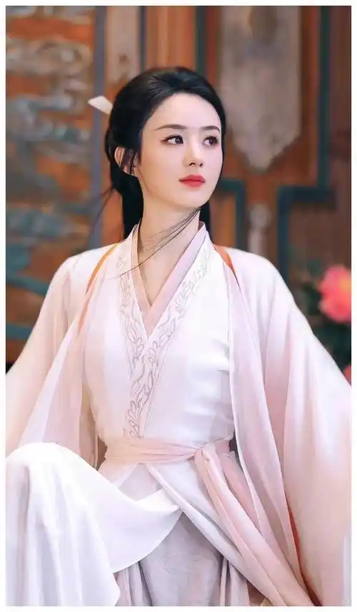 赵丽颖加盟主流电影与凤行避不开配音嫌弃小花旦耍心机