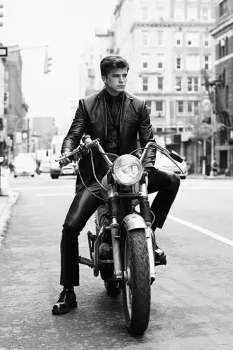 机车-花瓣网|陪你做生活的设计师 | 机车男