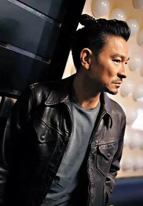 刘德华剪过的8大经典发型,哪一个最帅?有些风格普通人驾驭不了