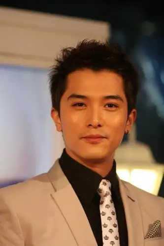 邱泽张钧甯关系 邱泽单身面认爱两人有在一起吗