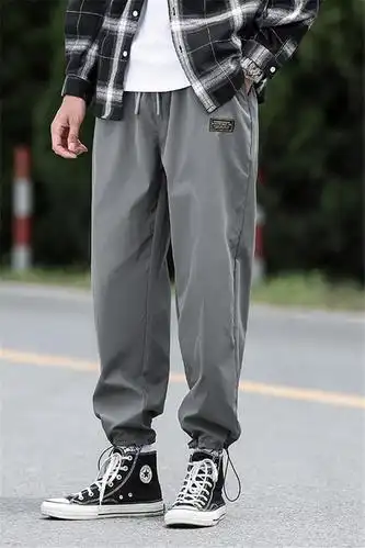 男生运动裤宽松