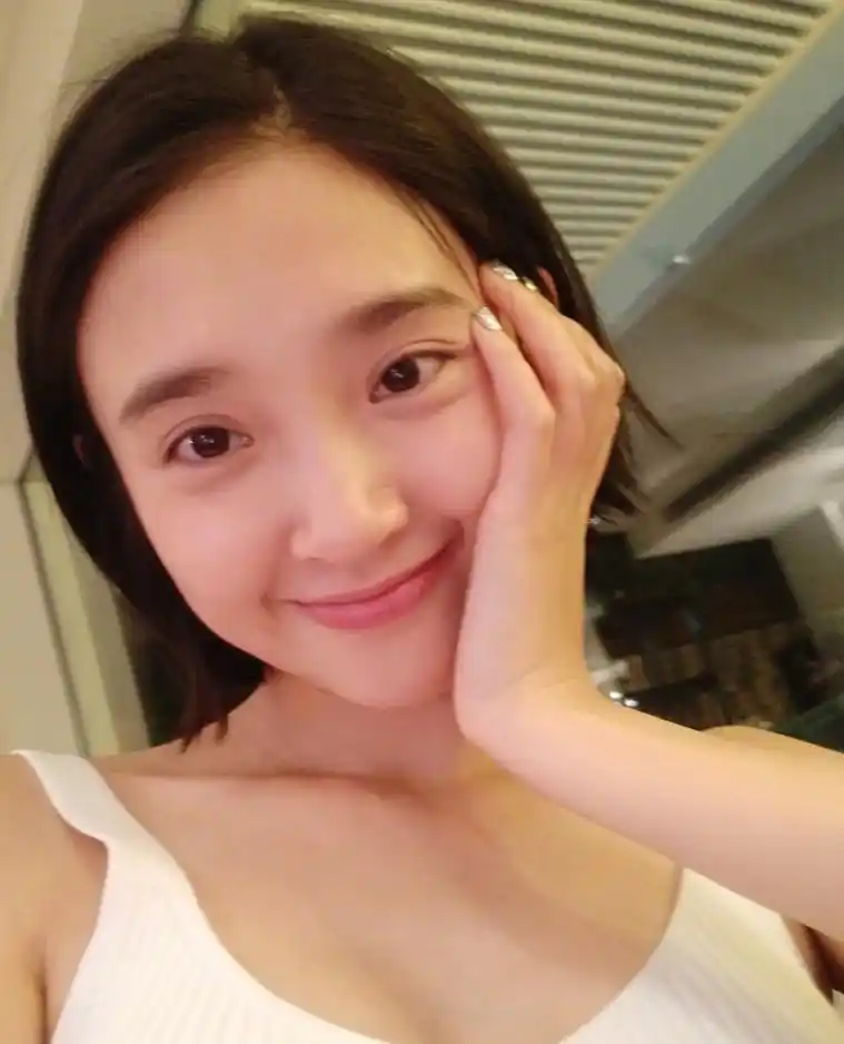 唐艺昕的7张照片,第一张素颜好漂亮,真的太喜欢她了!