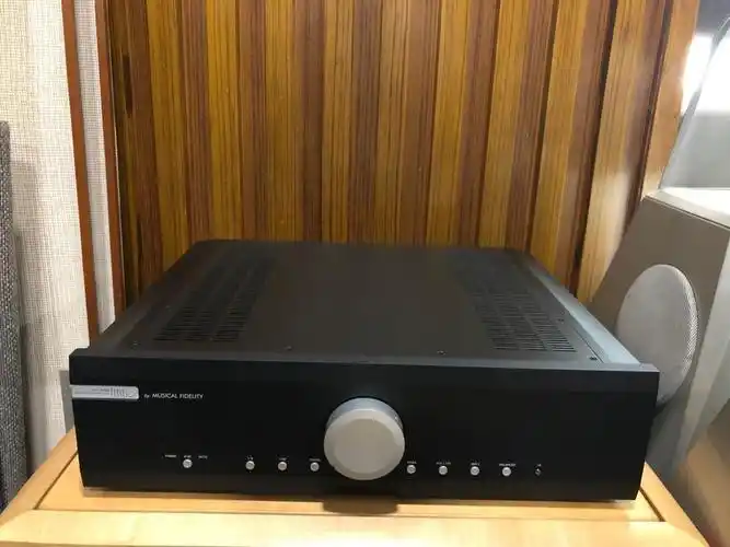 英国musicalfidelity音乐传真m6si合并功放