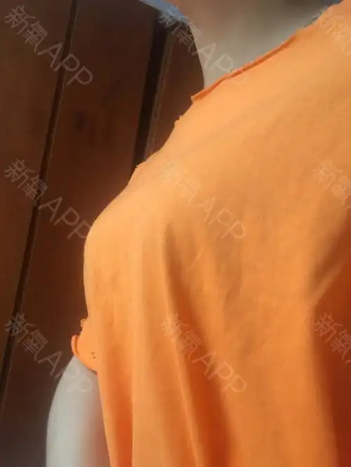 不知道是不是吃胖了看着小肚子和腿见涨,估计是长胖了,不过胸也跟着涨