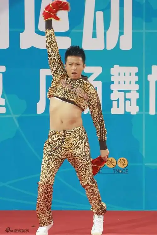 邓超被问是否生第三胎 称如果票房好就会